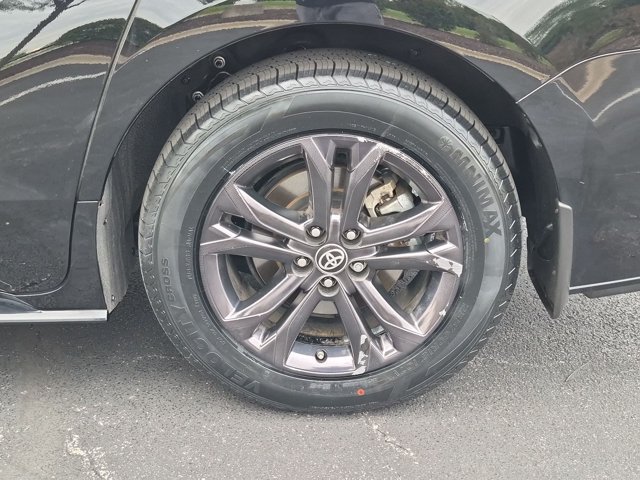 Certified 2024 Toyota Sienna XSE AWD/4WD image 8