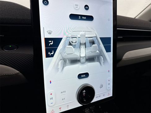 Used 2022 Ford Mustang Mach-E Premium image 17