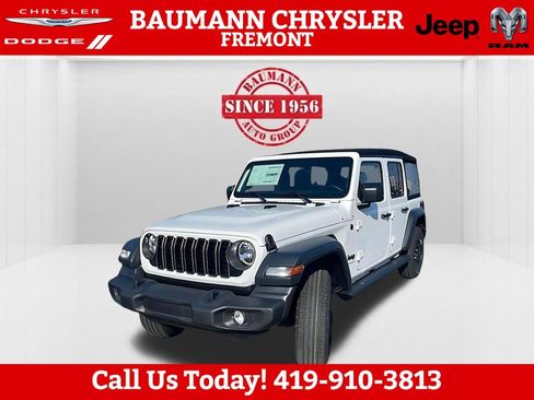 Used 2024 Jeep Wrangler Unlimited Sport AWD/4WD image 9