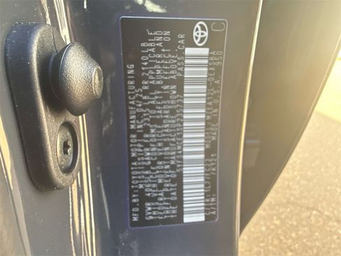 Used 2025 Toyota Corolla SE image 25