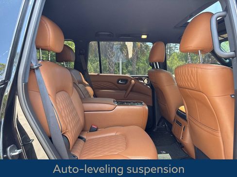 Certified 2024 INFINITI QX80 Sensory w/ Cargo Package AWD/4WD image 9