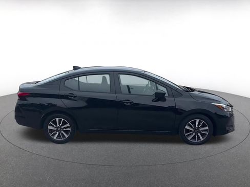 Used 2025 Nissan Versa SV FWD image 16