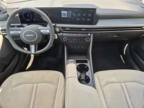 Used 2025 Hyundai Sonata SEL FWD image 26
