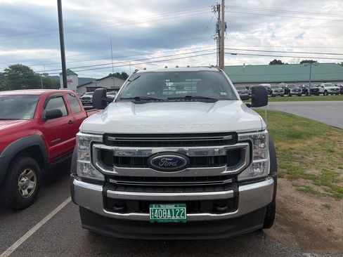 Used 2021 Ford F550 4x4 SuperCab Super Duty w/ Power Equipment Group image 7