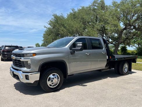 New 2026 Chevrolet Silverado 3500 LT w/ Convenience Package AWD/4WD image 1