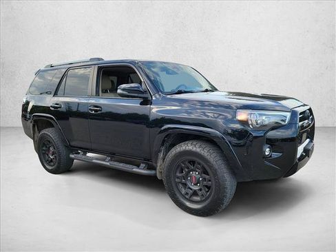 Used 2022 Toyota 4Runner SR5 Premium w/ Moonroof Package AWD/4WD image 3