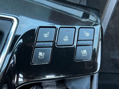 Used 2023 Kia Sportage SX image 29