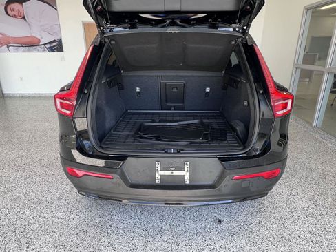 Used 2023 Volvo XC40 B5 Ultimate w/ Protection Package Premier AWD/4WD image 15