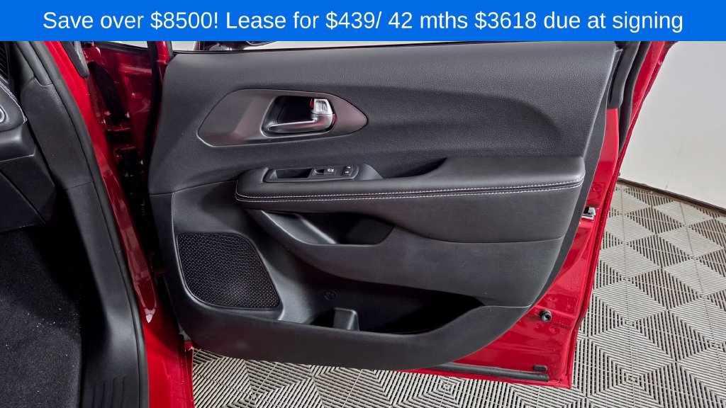 New 2026 Chrysler Pacifica Select FWD image 34