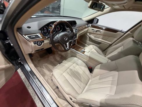 Used 2014 Mercedes-Benz E 350 4MATIC Sedan image 27