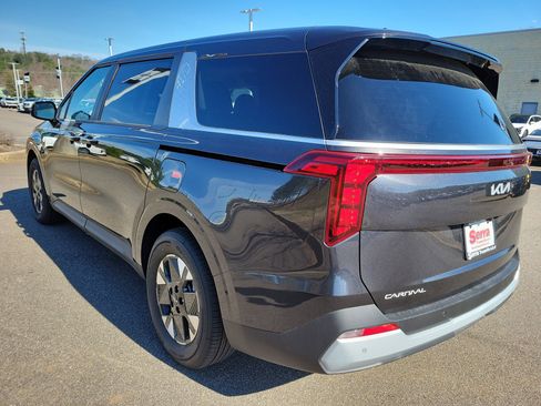 New 2026 Kia Carnival LXS image 24