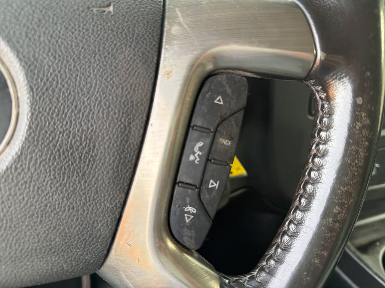 Used 2018 Chevrolet Express 2500 Extended w/ Driver Convenience Package RWD image 21