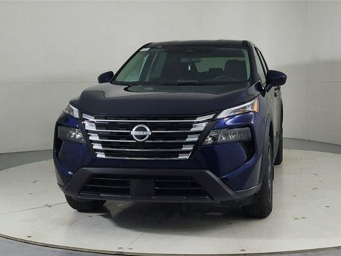 New 2026 Nissan Rogue SV image 2