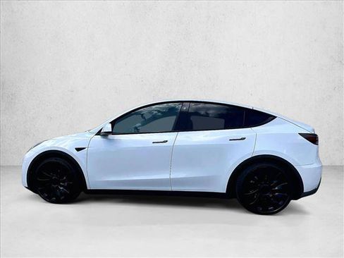Used 2023 Tesla Model Y Performance AWD/4WD image 6