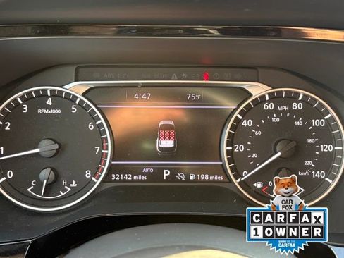 Used 2023 Nissan Pathfinder SL w/ Lighting Package (N92) image 10