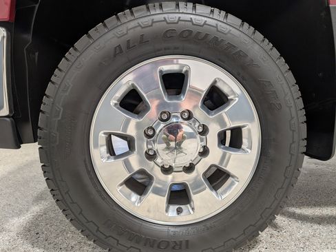Used 2007 GMC Sierra 2500 SLE w/ Z71 Off-Road Package AWD/4WD image 12