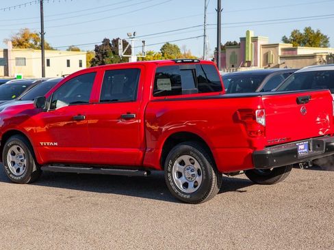 Used 2020 Nissan Titan S w/ S Utility Package image 7