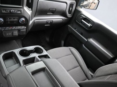 Used 2026 Chevrolet Silverado 1500 Custom Trail Boss AWD/4WD image 12
