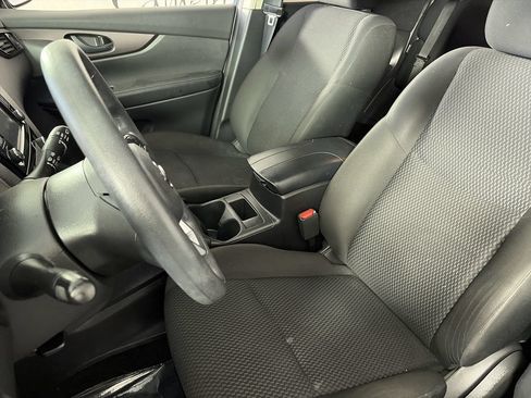 Used 2022 Nissan Rogue Sport S FWD image 19