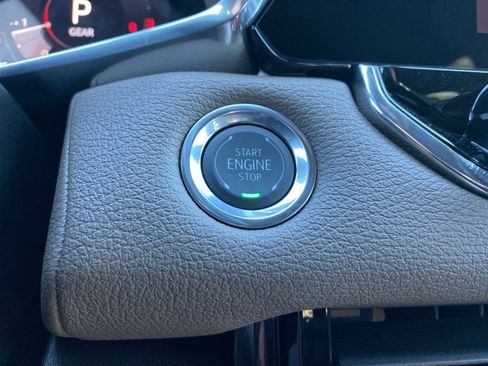 New 2026 GMC Canyon Denali image 24