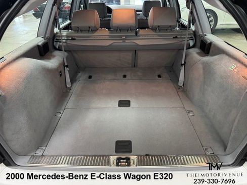 Used 2000 Mercedes-Benz E 320 4MATIC Wagon image 35