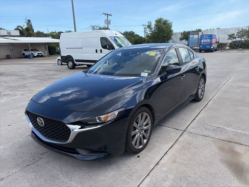 Used 2020 MAZDA MAZDA3 Sedan w/ Select Package FWD image 7