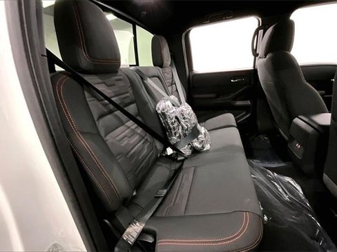 New 2025 Nissan Frontier PRO-4X image 32