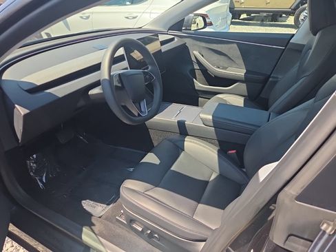 Used 2025 Tesla Model 3 Long Range AWD/4WD image 3
