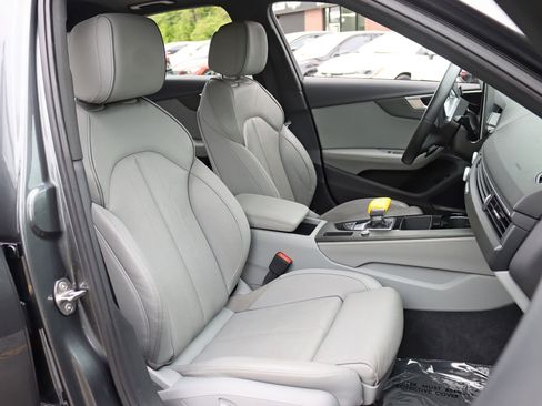 Used 2021 Audi A4 2.0T Premium Plus w/ Premium Plus Package AWD/4WD image 29