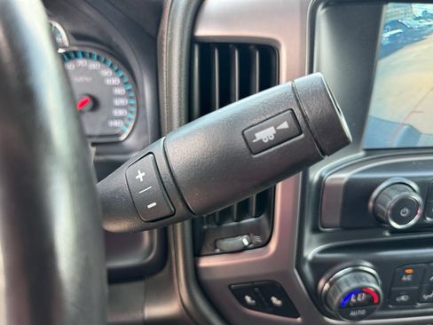 Used 2018 GMC Sierra 1500 SLT w/ All Terrain Package AWD/4WD image 23