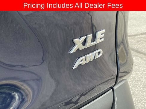 Used 2025 Toyota RAV4 XLE AWD/4WD image 12
