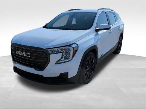 Used 2022 GMC Terrain SLE w/ Driver Convenience Package FWD image 7