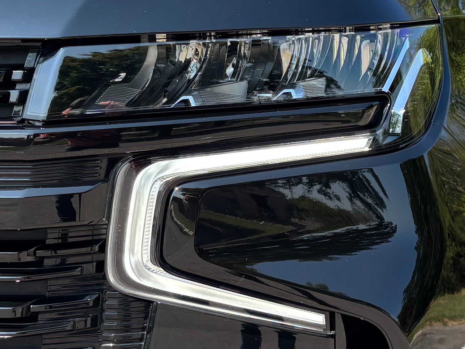 Used 2023 Chevrolet Suburban RST w/ Sport Performance Package AWD/4WD image 15