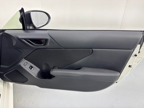 Used 2023 Toyota GR86 w/ ALL Weather Mat Package (TMS) image 36