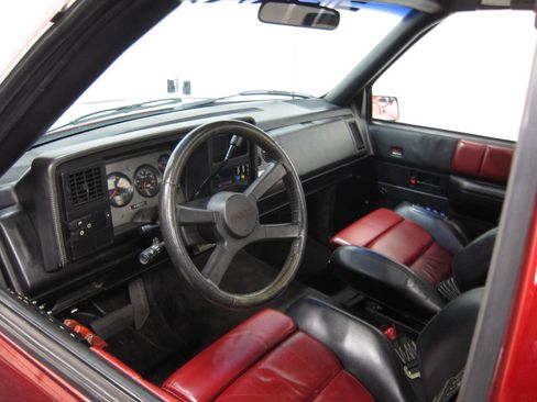 Used 1988 GMC Sierra 1500 2WD Regular Cab image 32