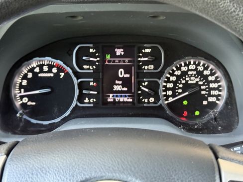 Used 2019 Toyota Tundra SR5 w/ SR5 Upgrade Package image 14