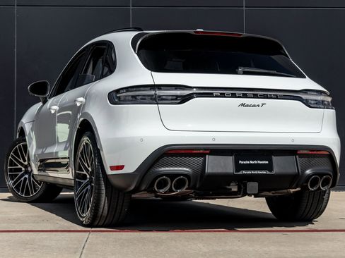 New 2026 Porsche Macan Turbo image 3