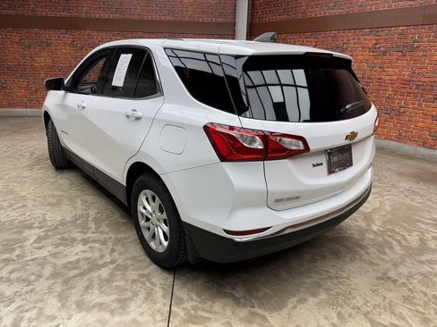 Used 2019 Chevrolet Equinox LT image 3