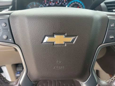 Used 2017 Chevrolet Suburban Premier image 21