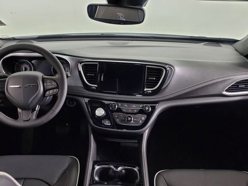 New 2026 Chrysler Pacifica Limited w/ S Appearance Package image 43