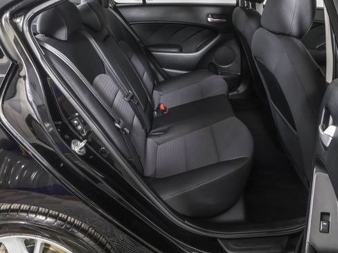 Used 2017 Kia Forte LX w/ LX Popular Package image 39