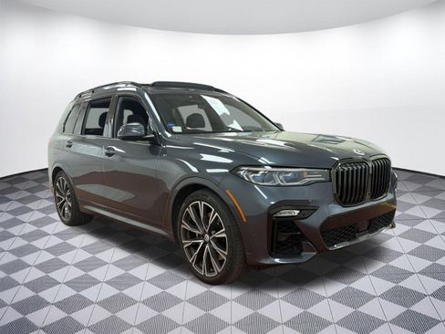 Used 2022 BMW X7 M50i w/ Dynamic Handling Package image 6