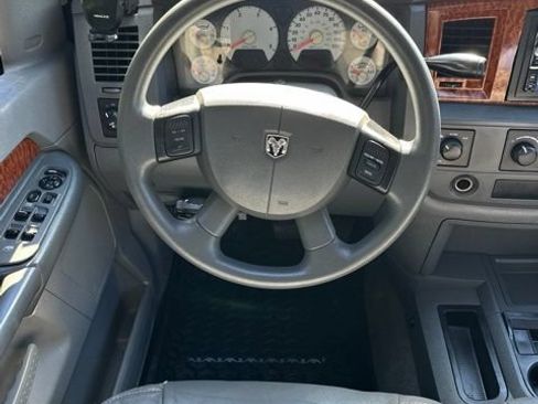 Used 2006 Dodge Ram 2500 Truck SLT AWD/4WD image 29