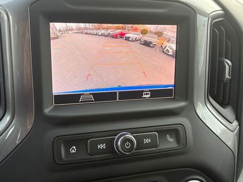 Used 2022 Chevrolet Silverado 1500 Custom image 12