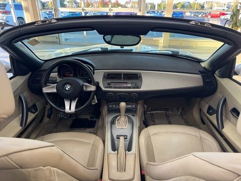 Used 2003 BMW Z4 2.5i image 23