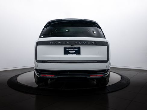 Used 2023 Land Rover Range Rover Long Wheelbase SE image 6