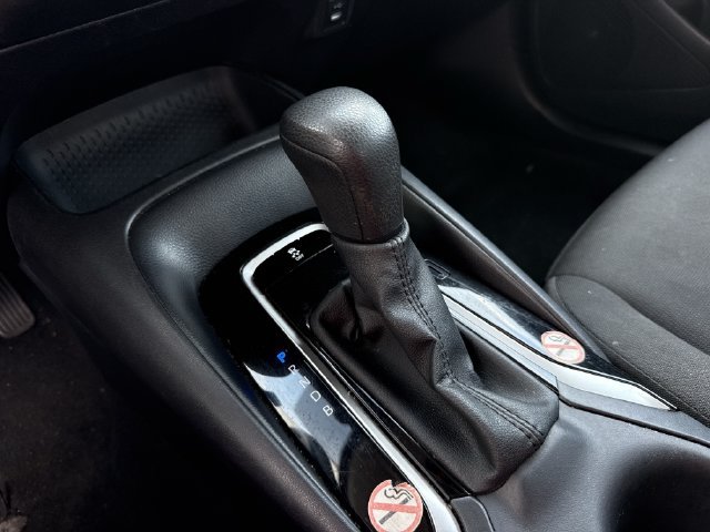 Used 2025 Toyota Corolla LE FWD image 19
