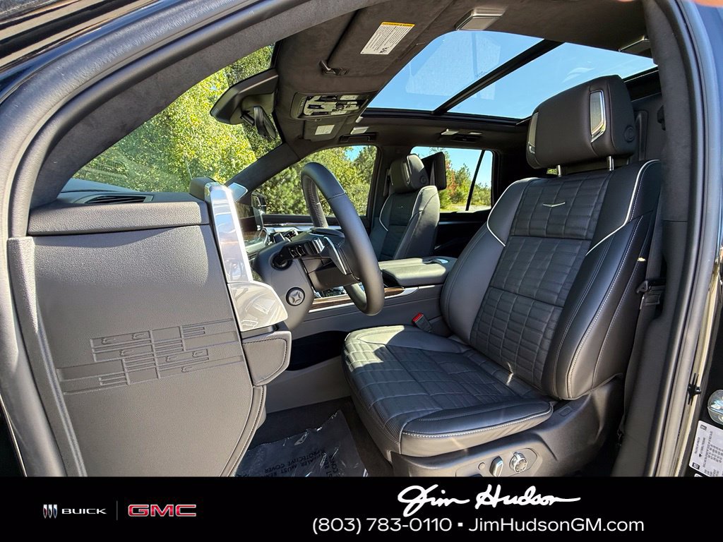 Certified 2026 Cadillac Escalade Platinum Luxury AWD/4WD image 6