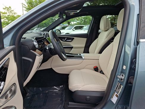 Certified 2025 Mercedes-Benz GLC 350e 4MATIC image 13