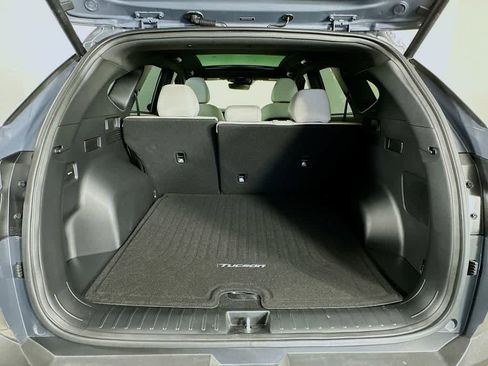 Used 2025 Hyundai Tucson Limited image 21